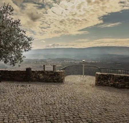 Tatil Evi Al Miradouro Do Outeiro