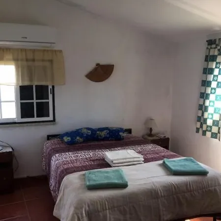 Tatil Evi Al Miradouro Do Outeiro *